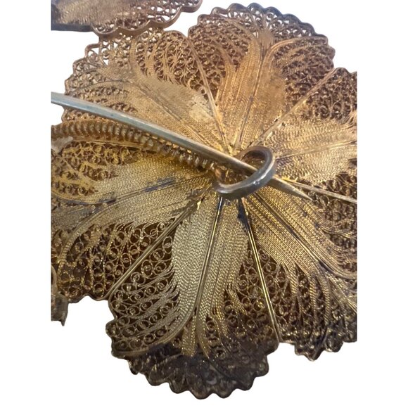 Vintage Austrian West Germany Gold Tone Filagree Flower Brooch Tone - Picture 6 of 9